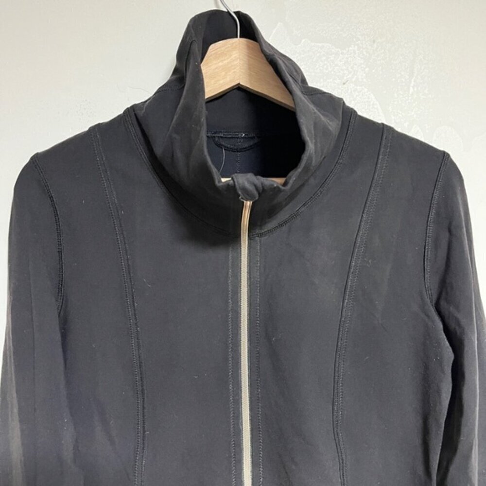 Lululemon Define Jacket - Black - Size 6 - Full Zip - Picture 5 of 11